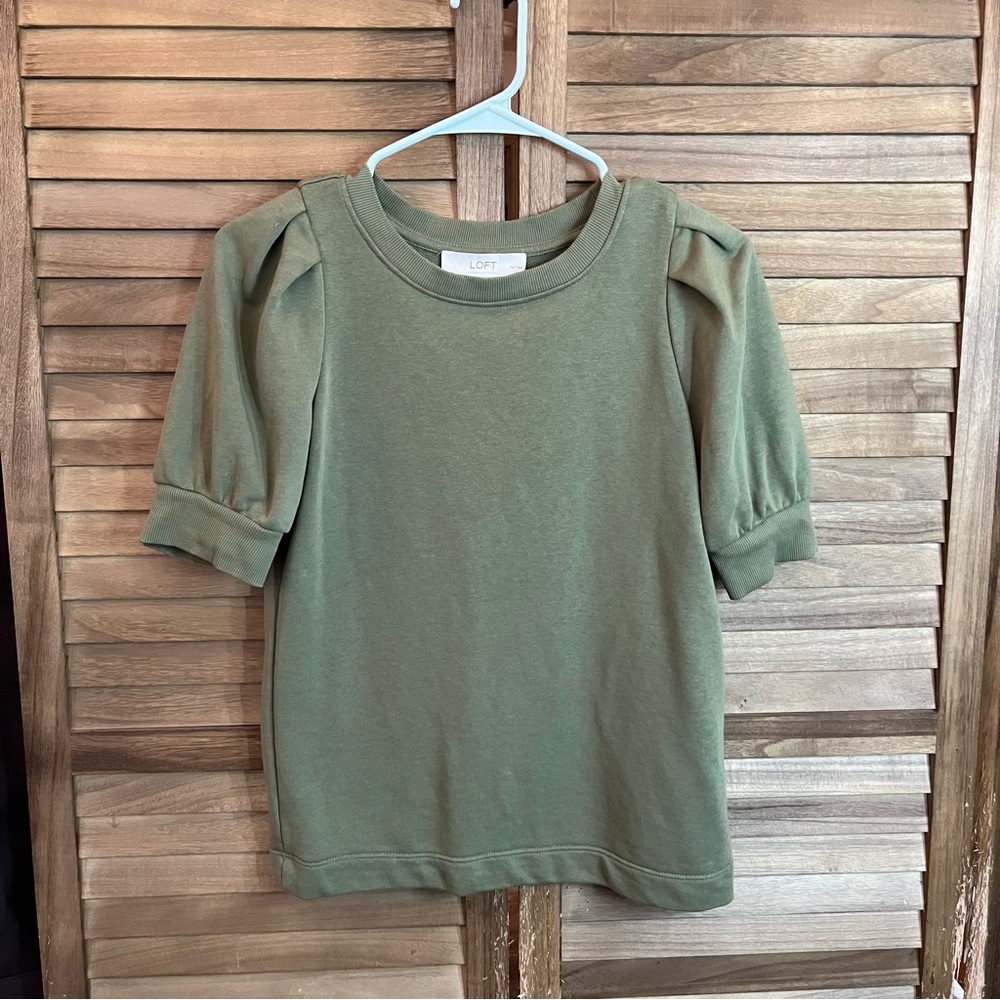 LOFT Olive green Puff Sleeve Tee